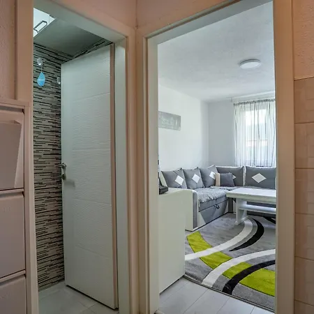 Apartment A&e Living